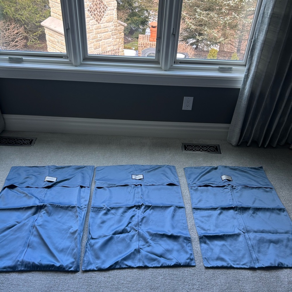 3 Authentic Gucci Light Blue Satin Garment Bags  34.5 x 24.5 - Picture 2 of 7